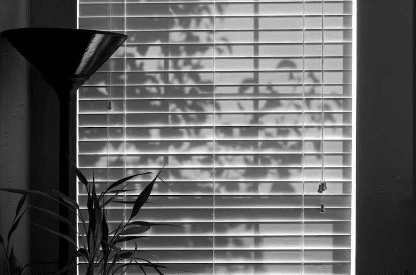 Варианты монтажа жалюзи и особенности установки разных систем